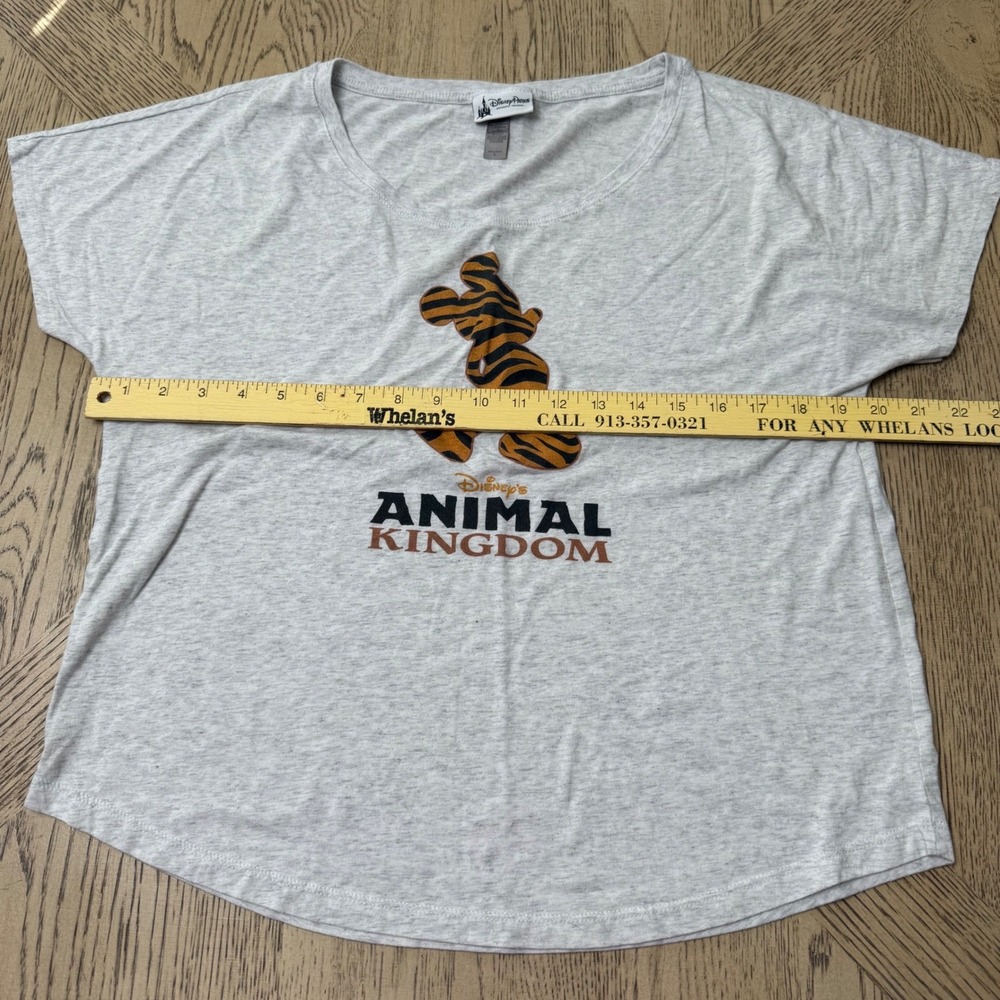 Disney Parks Large Mickey Mouse Tiger Print Animal Kingdom‎ Graphic Tee Shirt - Picture 5 of 8